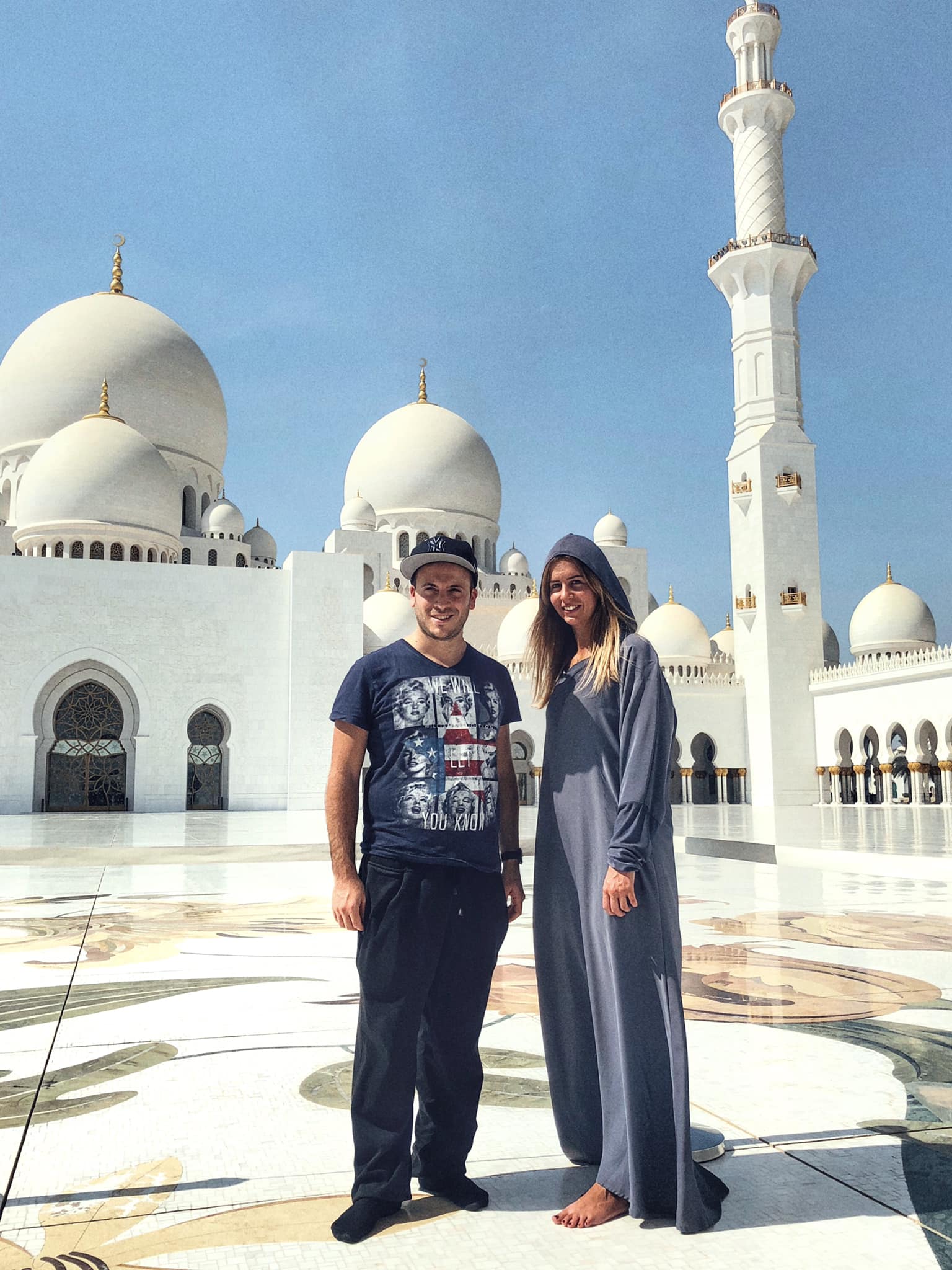 viaggio dubai abudabi moschea